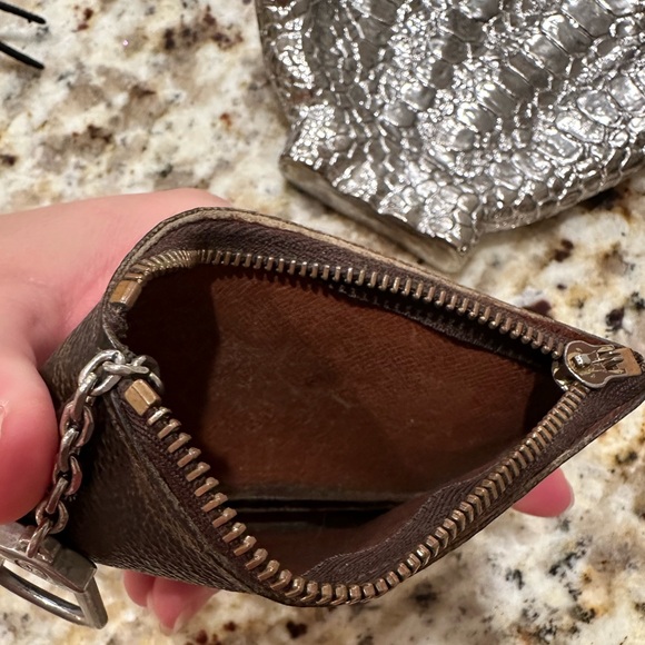 SOLD❤️Louis Vuitton Vintage Key pouch chain card holder - Picture 8 of 11
